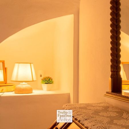 Trullo Dal Fascino Antico Villa Локоротондо Екстериор снимка