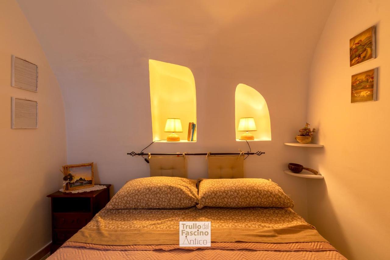 Trullo Dal Fascino Antico Villa Локоротондо Екстериор снимка